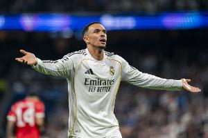 塞尔：皇马急需中场指挥官，不知穆帅是否会让阿诺德出任组织核心
